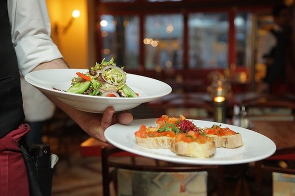 Découvrez la Bistronomie : Quand Gastronomie Rime avec Convivialité