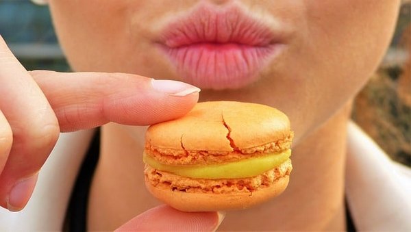 Maîtrisez l'art du Macaron Parfait : Recette et Astuces de Pro